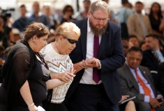 Die Auschwitzüberlebende Else Baker bei der zentralen Gedenkfeier am 2. August 2019 in Auschwitz-Birkenau  © Dokumentations- und Kulturzentrum Deutscher Sinti und Roma / Jarek Praszkiewicz