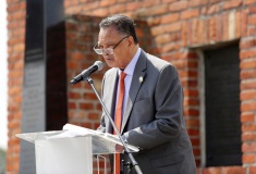 Jesse Jackson bei der zentralen Gedenkveranstaltung am 2. August 2019 in Auschwitz-Birkenau  © Dokumentations- und Kulturzentrum Deutscher Sinti und Roma / Jarek Praszkiewicz