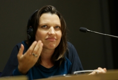 Valérie Leray, Künstlerin und Photografin.  Erster Tag der internationalen Fachkonferenz „Is Auschwitz only sleeping?“ im Auditorium Maximum der Jagiellonian Universität Krakau, 31. Juli 2019 © Dokumentations- und Kulturzentrum Deutscher Sinti und Roma / Jarek Praszkiewicz