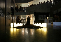 Vernissage der Ausstellung „TEARS OF GOLD / SOWNAKUNE JASFA“ in der Jagiellonian Universität Krakau am 31. Juli 2019 © Dokumentations- und Kulturzentrum Deutscher Sinti und Roma / Jarek Praszkiewicz