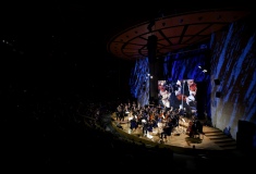 Die Roma und Sinti Philharmoniker unter der musikalischen Leitung von Riccardo M Sahiti in Krakau am 1. August 2019 © Dokumentations- und Kulturzentrum Deutscher Sinti und Roma / Jarek Praszkiewicz
