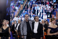 Die Roma und Sinti Philharmoniker unter der musikalischen Leitung von Riccardo M Sahiti in Krakau am 1. August 2019 © Dokumentations- und Kulturzentrum Deutscher Sinti und Roma / Jarek Praszkiewicz