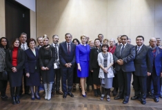 Bundesministerin Dr. Giffey mit Romani Rose und Vorsitzenden und Vorständen der Landes- und Mitgliedsverbände des Zentralrats © Zensen / Zentralrat Deutscher Sinti und Roma