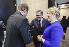 Bundesministerin Dr. Giffey mit dem Zentralratsvorsitzenden Romani Rose, Bundesrat 14.12.2018  © Zensen / Zentralrat Deutscher Sinti und Roma